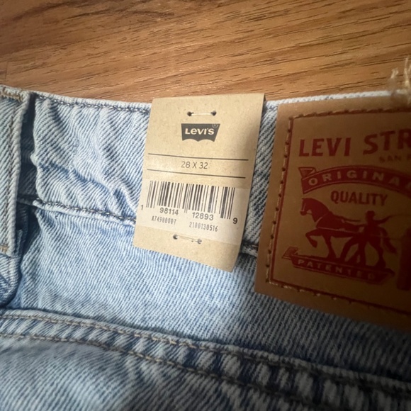 PacSun Levi’s abraided art super low loose - Picture 3 of 6